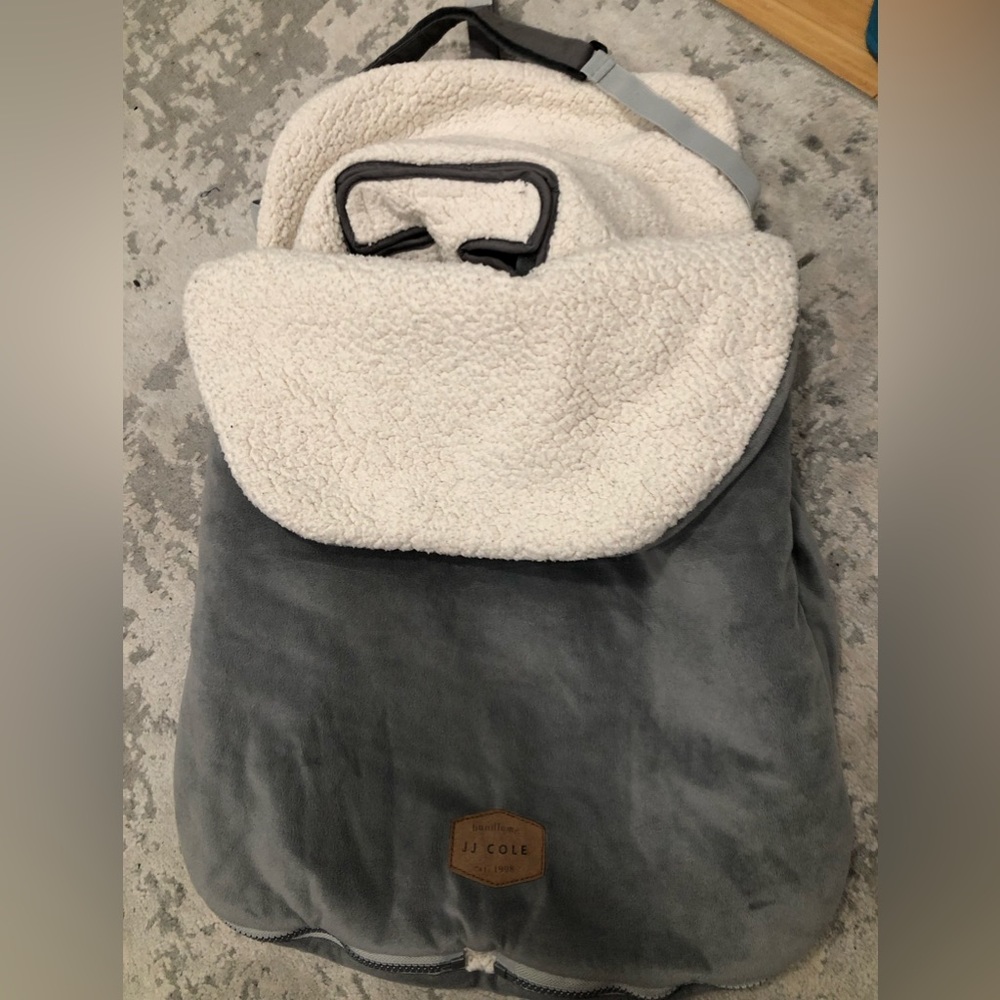 JJ COLE Sherpa car seat cover